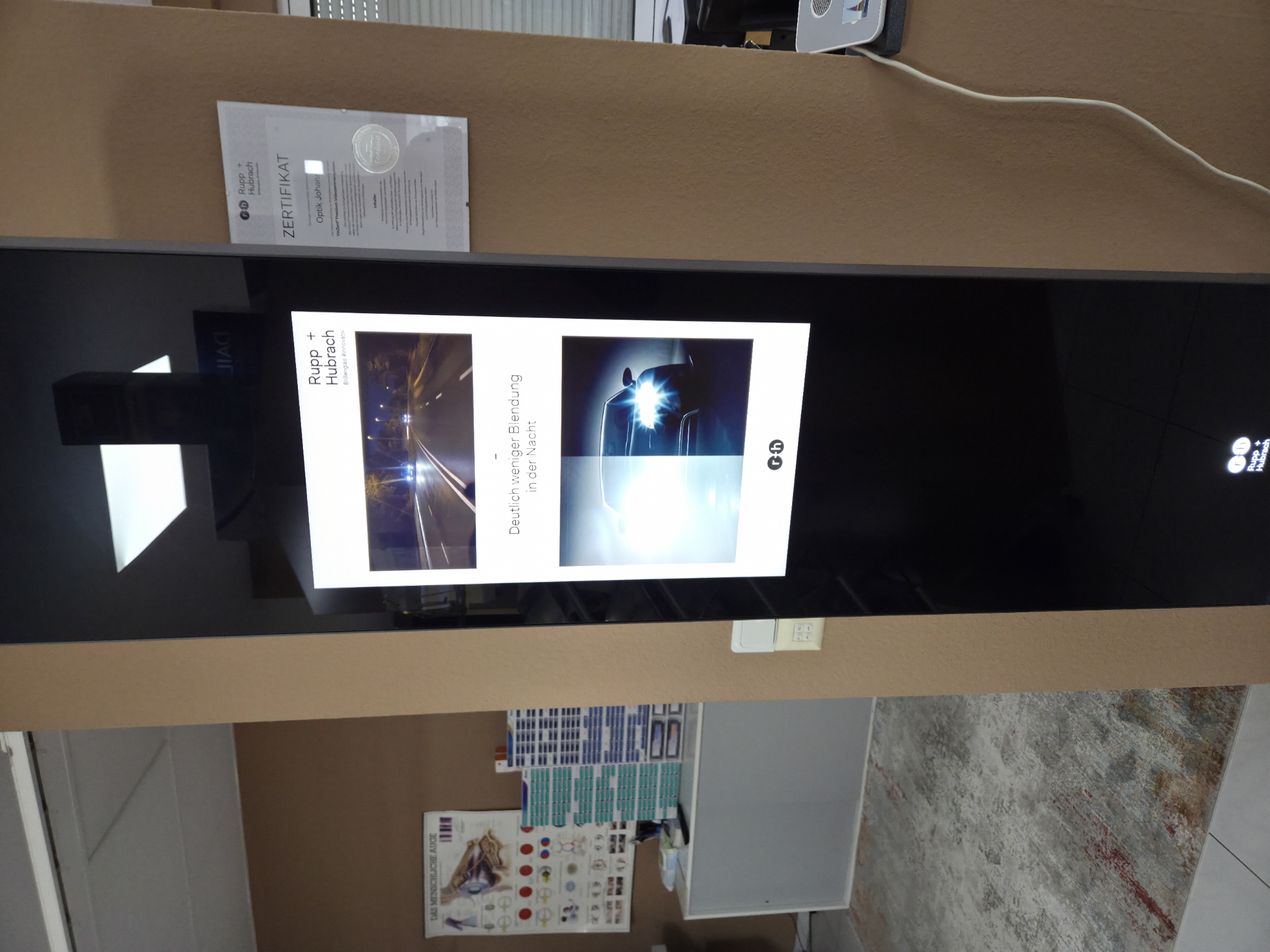 Vinzent Premium Brillen-Ausstellung